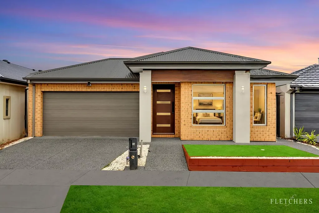 Strathtulloh 4 Slaapkamer Highly Upgraded Near New North Facing Luxury Home in Atherstone Estate