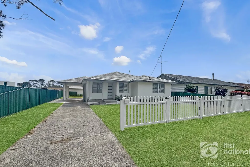 Fully Renovated Tuncurry Family Home