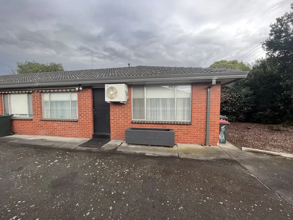 Neat 2 Bedroom Unit In Ideal Location - Right Here in Traralgon