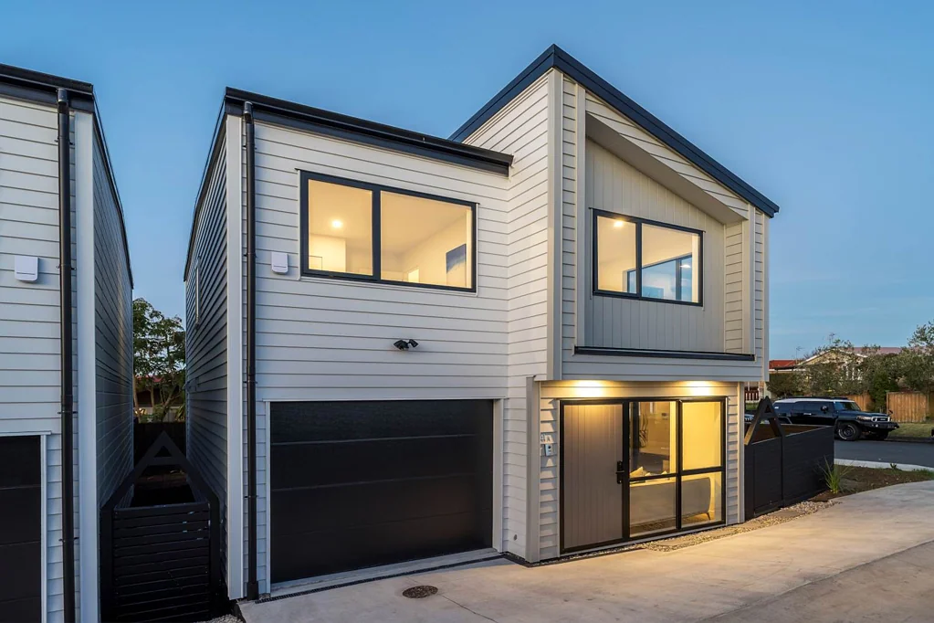 Te Atatu South 3Moenga Standalone/Modern Living in Golden Location