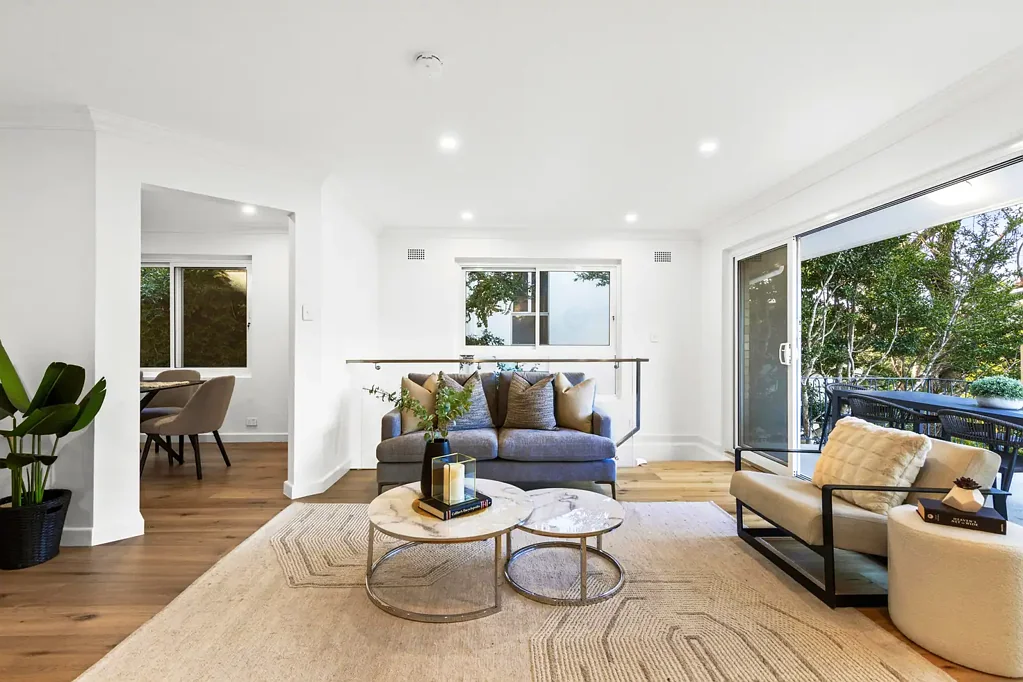 Killara 4ห้องนอน Elevated Bushland Sanctuary with Renovated Family Comfort on 891sqm