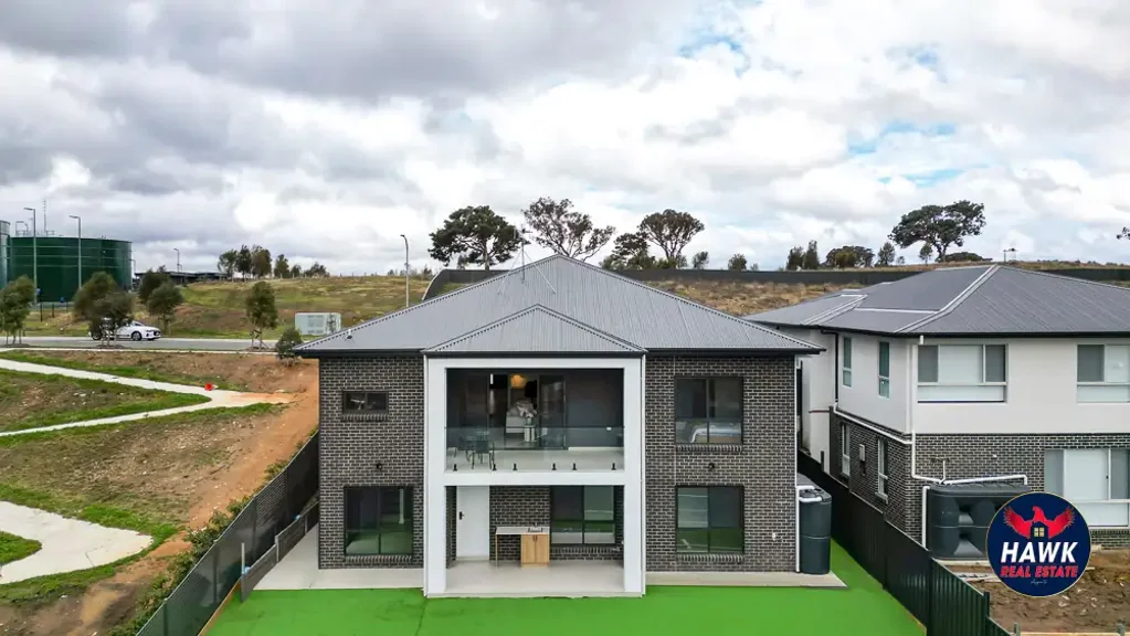 Googong 5 Bedroom Brand New Luxury Dual Home – Ideal for Extended Families or Investors