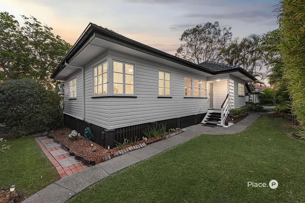 32 Steele Street, Holland Park, QLD 4121