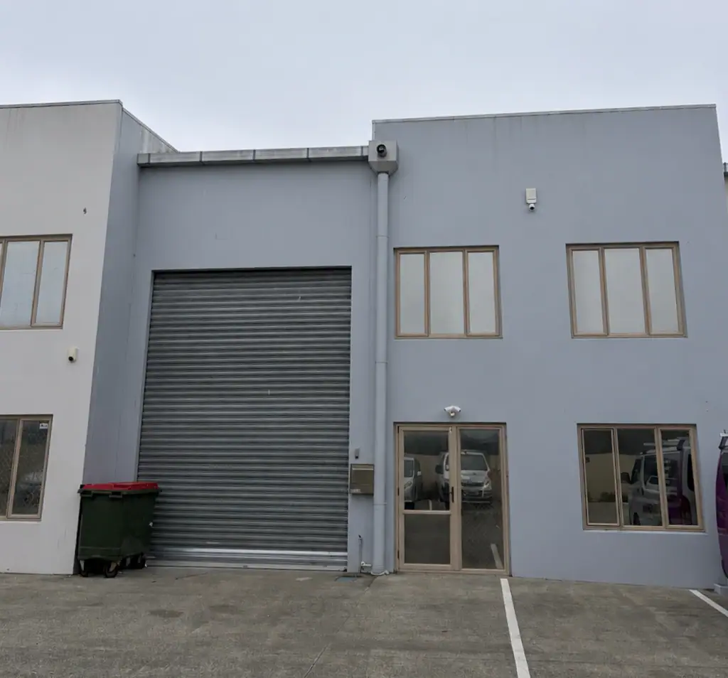Sockburn Tidy, Sunny, Warehouse/Office Unit - Sockburn