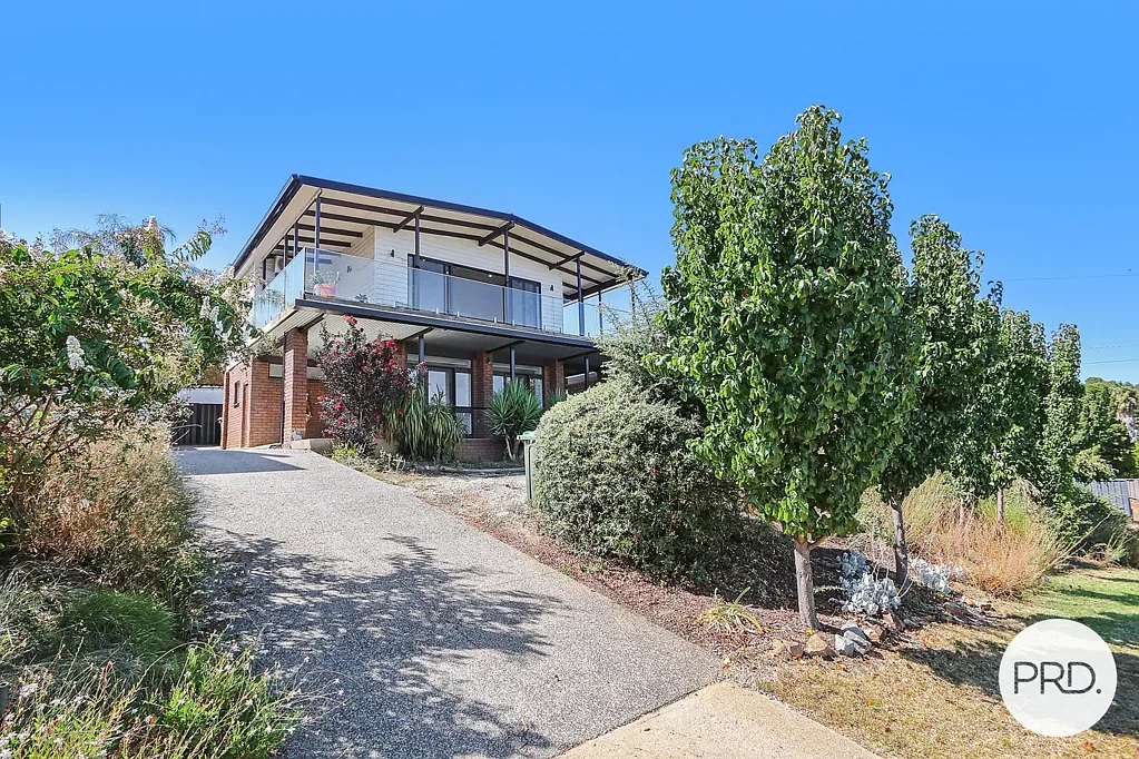 9 Lees Crescent, Bellbridge, VIC 3691