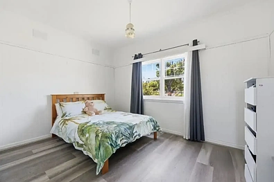 30 Dan St, Campbelltown, NSW 2560, 2房, 1浴, House