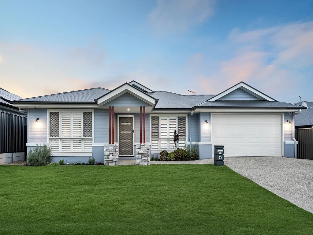 Burpengary East 4Zimmer Multigenerational Family Retreat