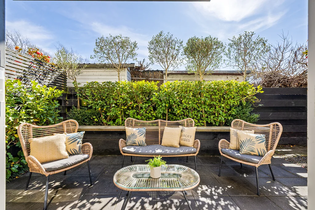 Merivale 2房  Location, Lifestyle, and Convenience