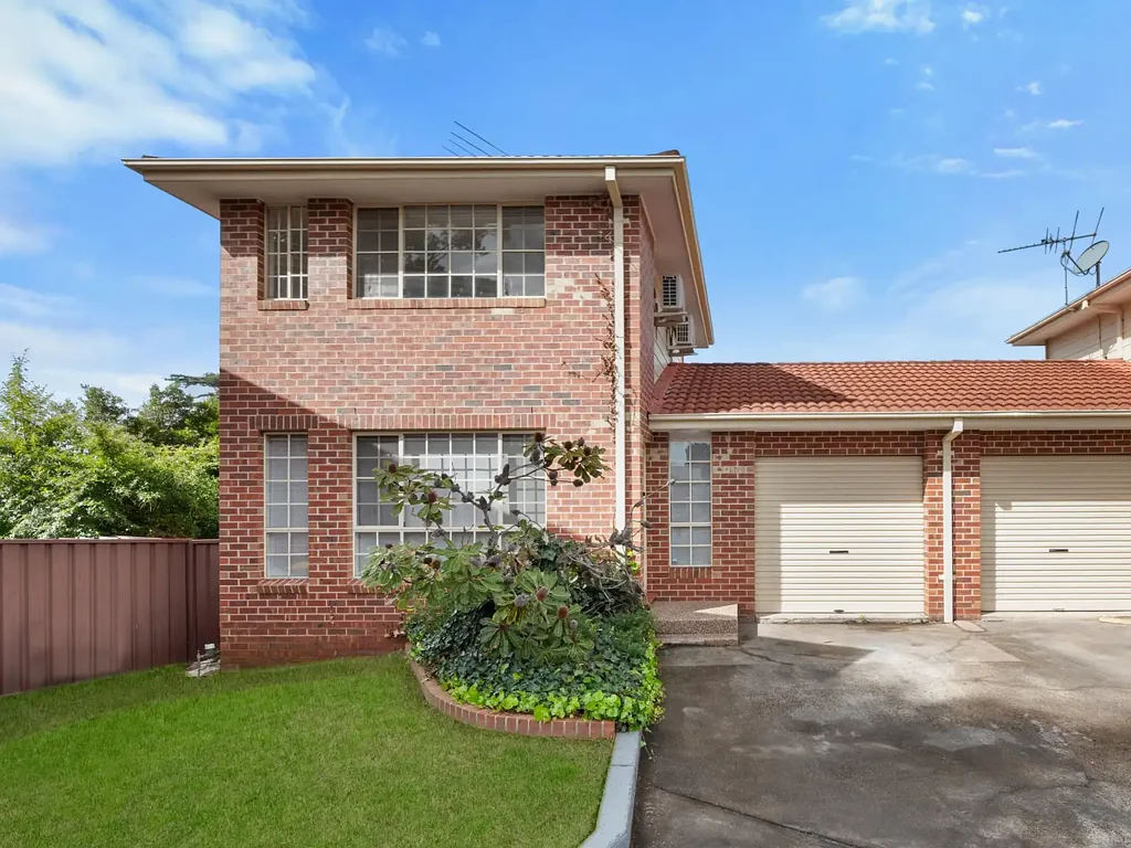 Campbelltown 2બેડરૂમ Modern Townhouse Living in a Convenient Campbelltown Location