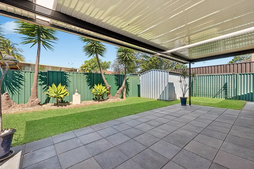 2/7 Park Street, Ingleburn, NSW 2565
