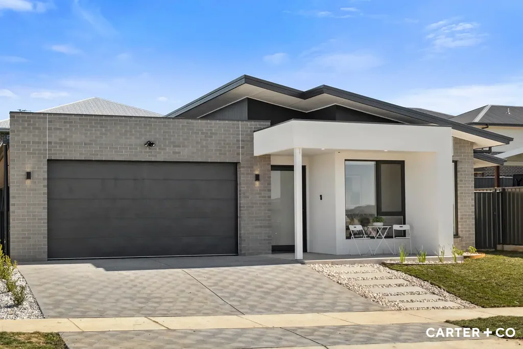 Googong 4 Bedroom Brand new contemporary family home