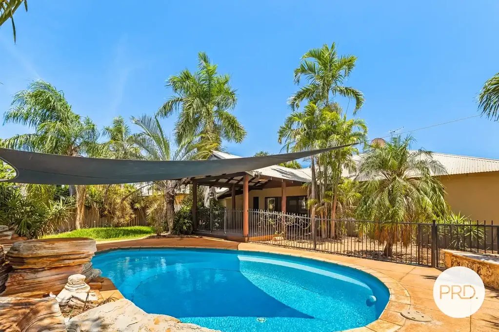 Large home in sought after area,beautiful pool and entertainment area