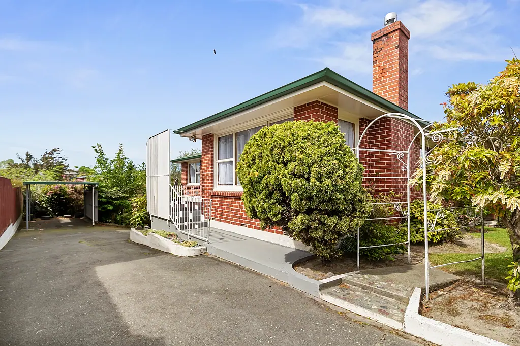 Highfield 3ਬੈੱਡਰੂਮ Solid Family Home in a Great Location