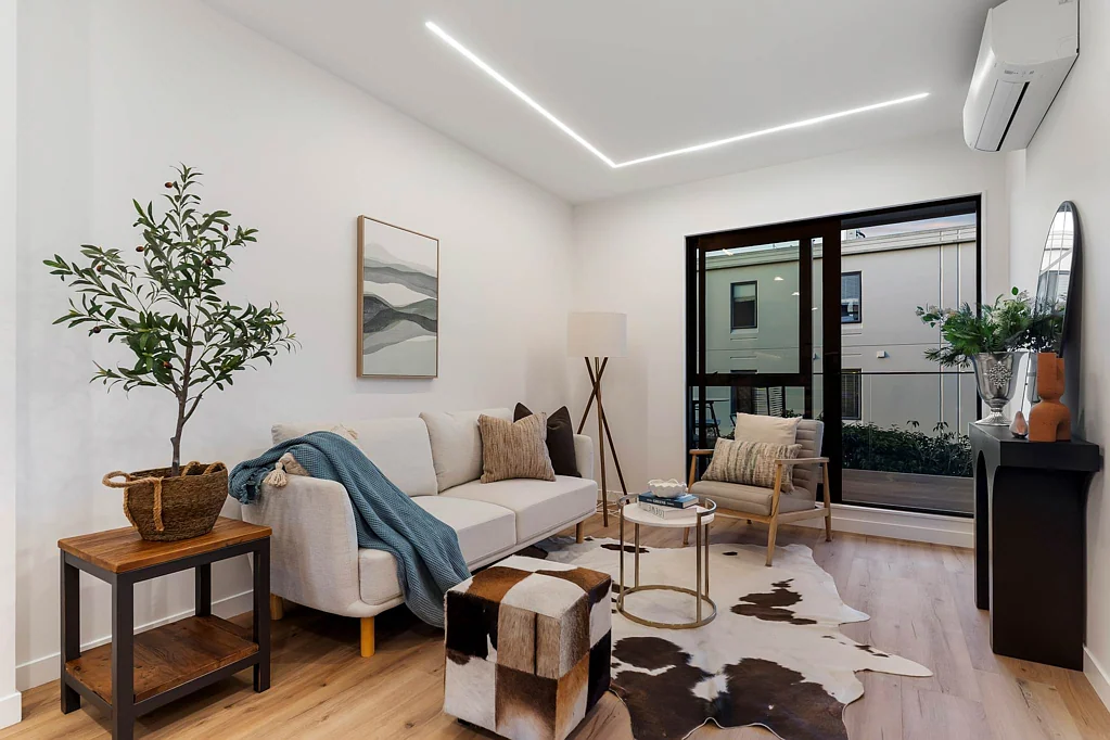 Takapuna 3房  Move In Without Delay–CCC & Freehold Title Issued