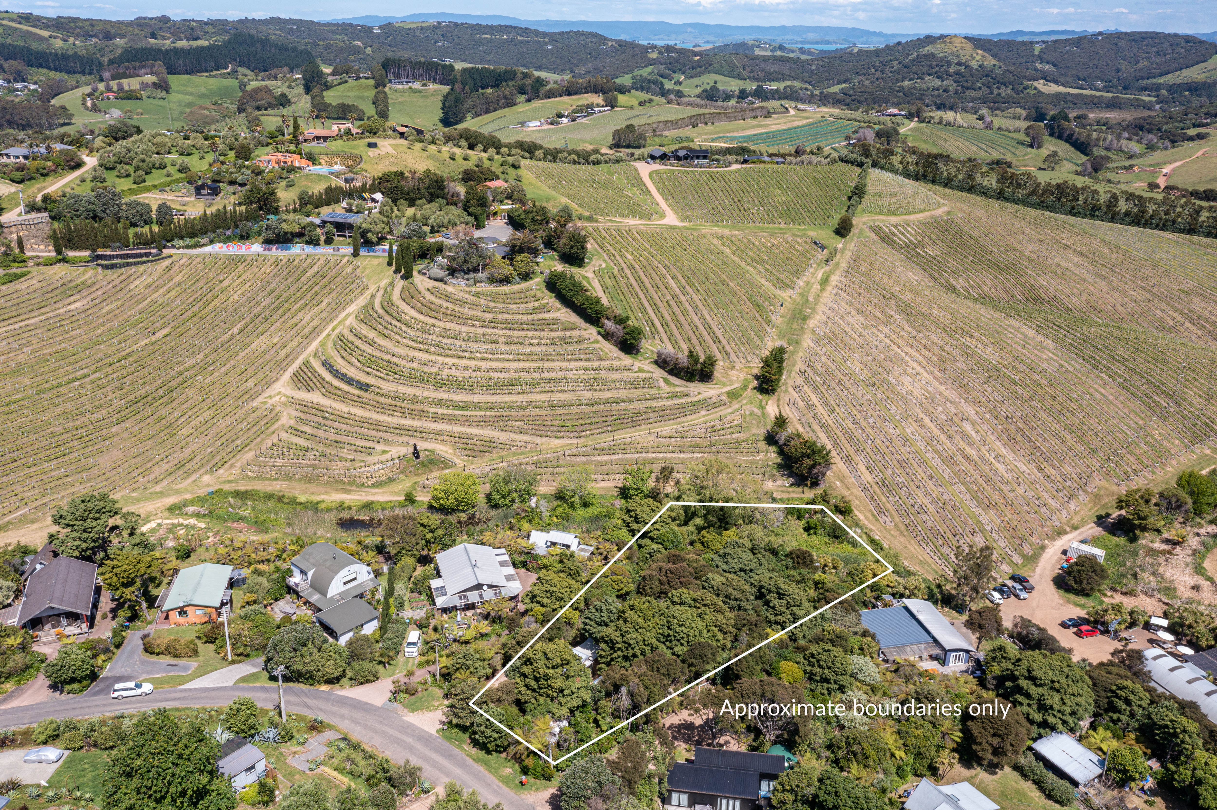 15 Te Makiri Road, Onetangi, Auckland, 3 રૂમ, 1 બાથરૂમ, Section