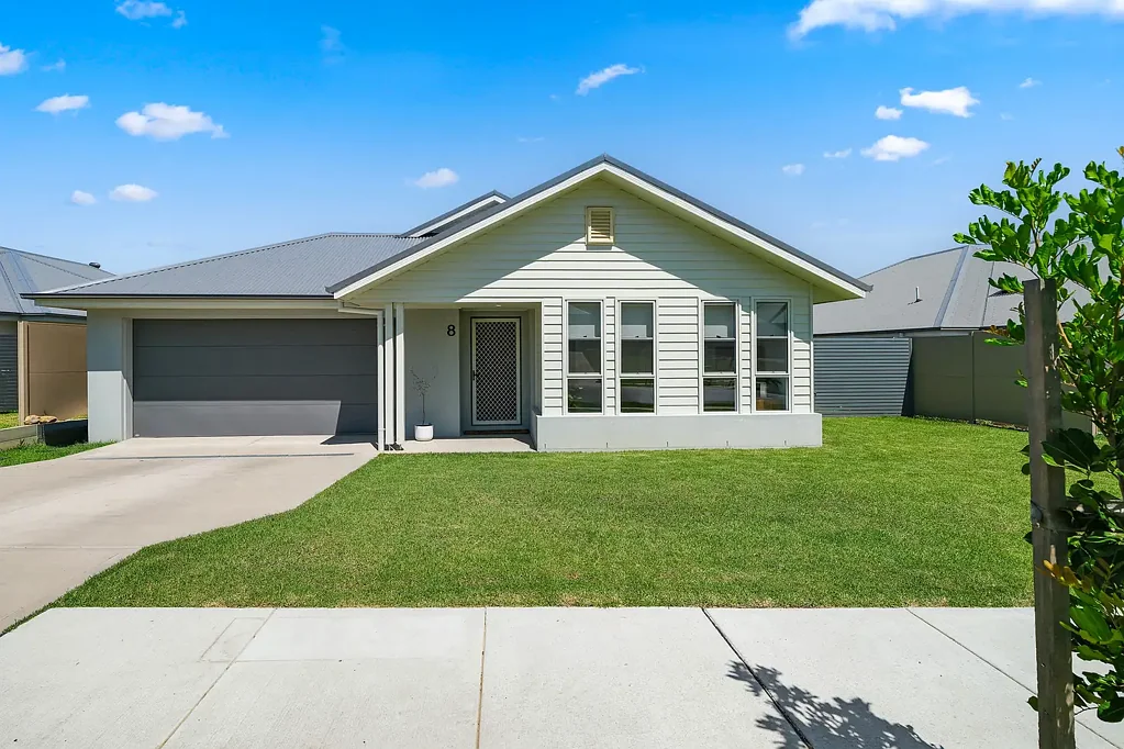 8 Carter Street, North Rothbury, NSW 2335