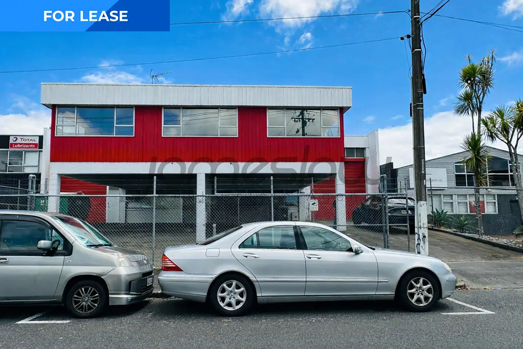 Mount Eden High-Stud 508 sqm Warehouse in Mt Eden