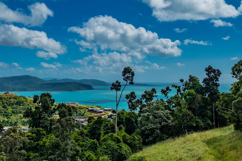 Airlie Beach Fantastic Value Vacant Land - Mount Whitsunday Estate
