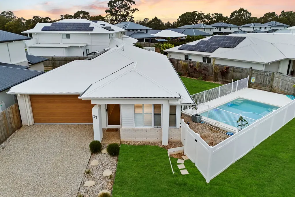 27 Radiance Crescent, Thornlands, QLD 4164
