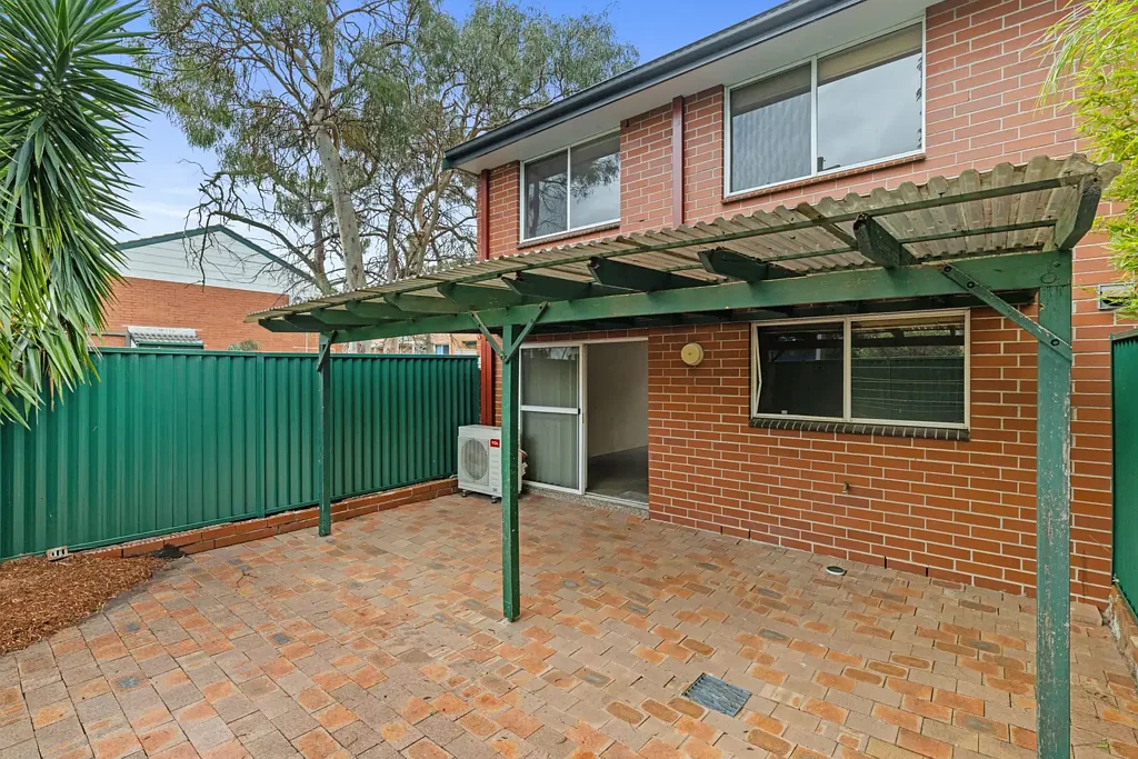 Sylvania Waters 3Moenga Townhouse Living in Prime Location!