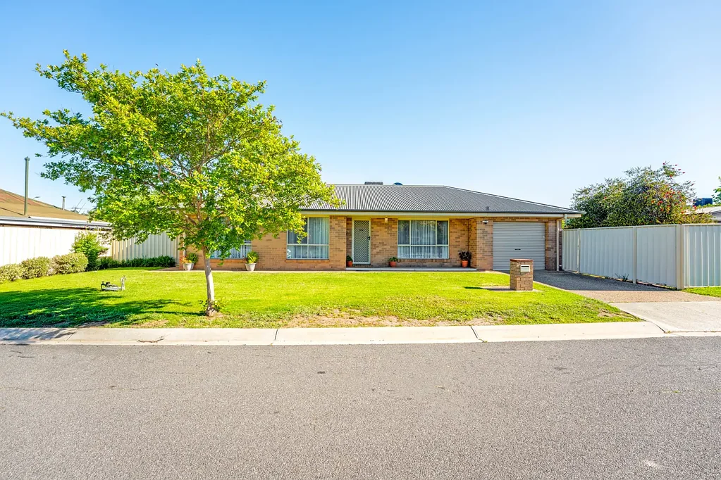 North Albury 3房  Smart Buying Starts Here - Comfort, Convenience & Opportunity