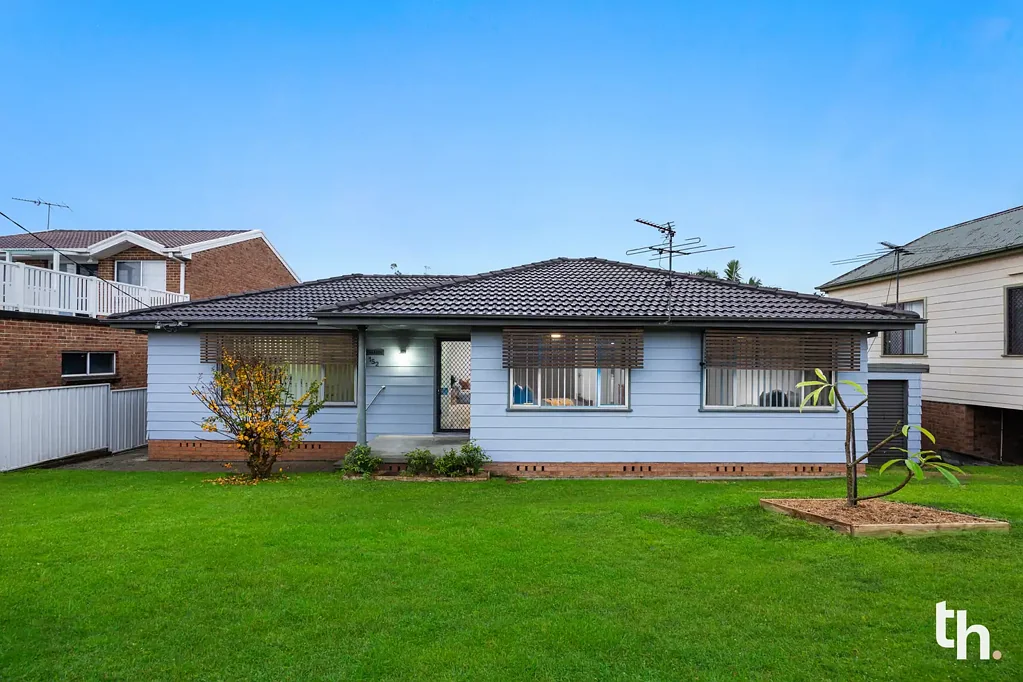 Lambton 3房  Lovely 3BR + Study with Flexi Studio