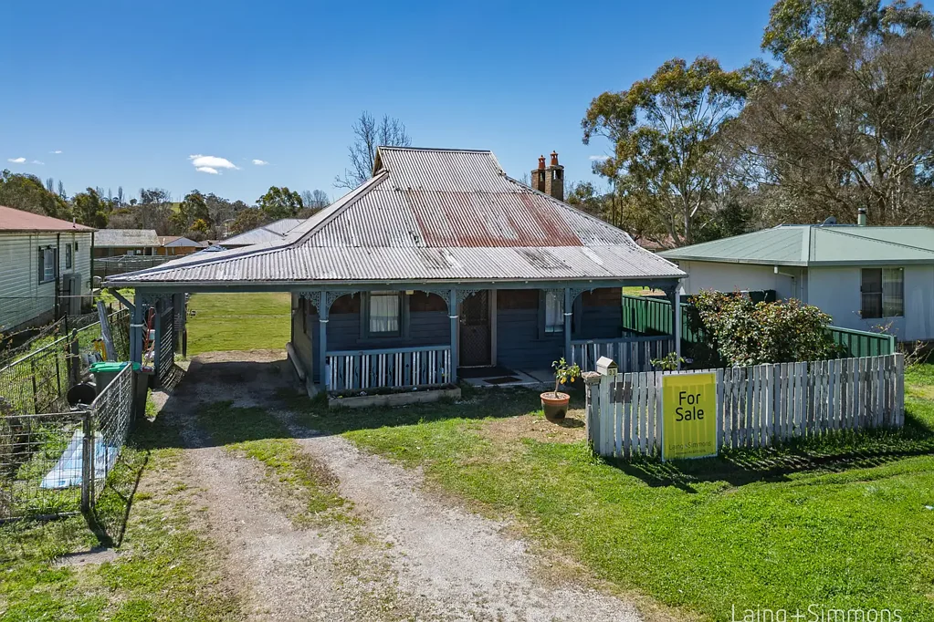Armidale 3ਬੈੱਡਰੂਮ Character and Potential In Convenient Location