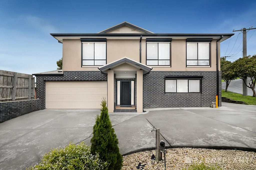 Chirnside Park 5Moenga Expansive Multi-Level Living