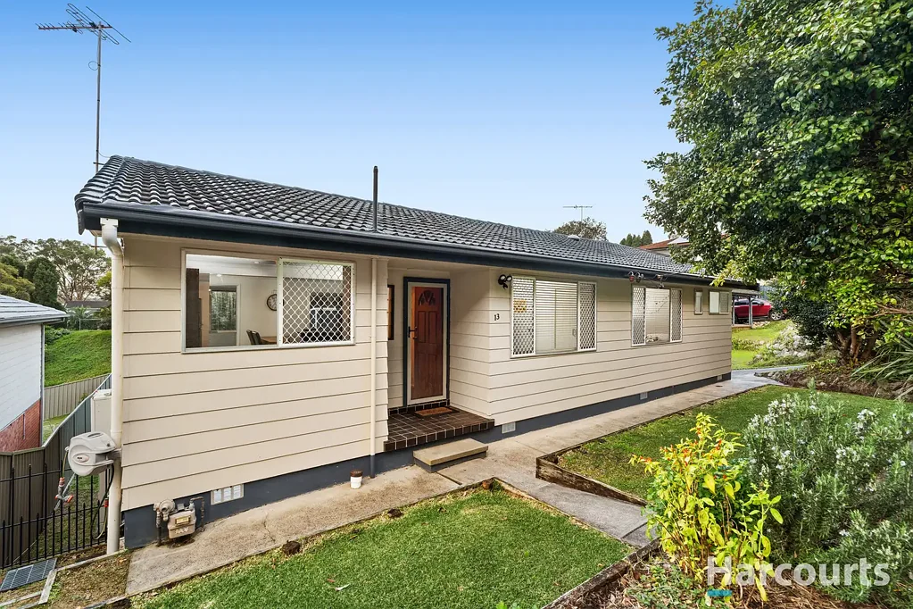 Tingira Heights 3 Bedroom Family Space, Poolside Fun & a Large Shed Bonus