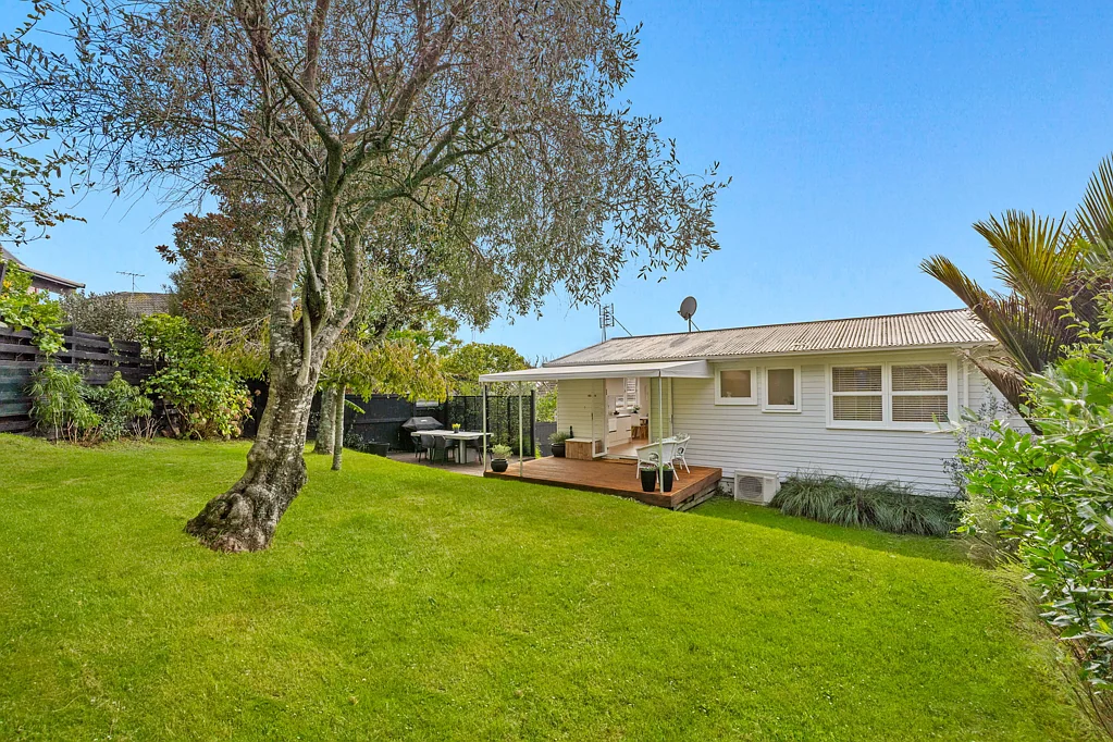 2/19 Bishopgate Street, Birkdale, North Shore City, Auckland