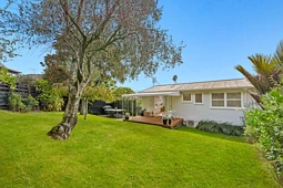 2/19 Bishopgate Street, Birkdale