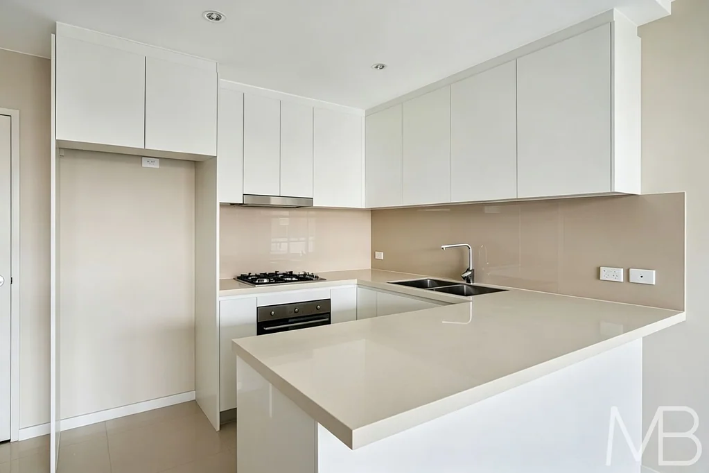 Fully Furnished Stylish Apartment In Boutique Complex