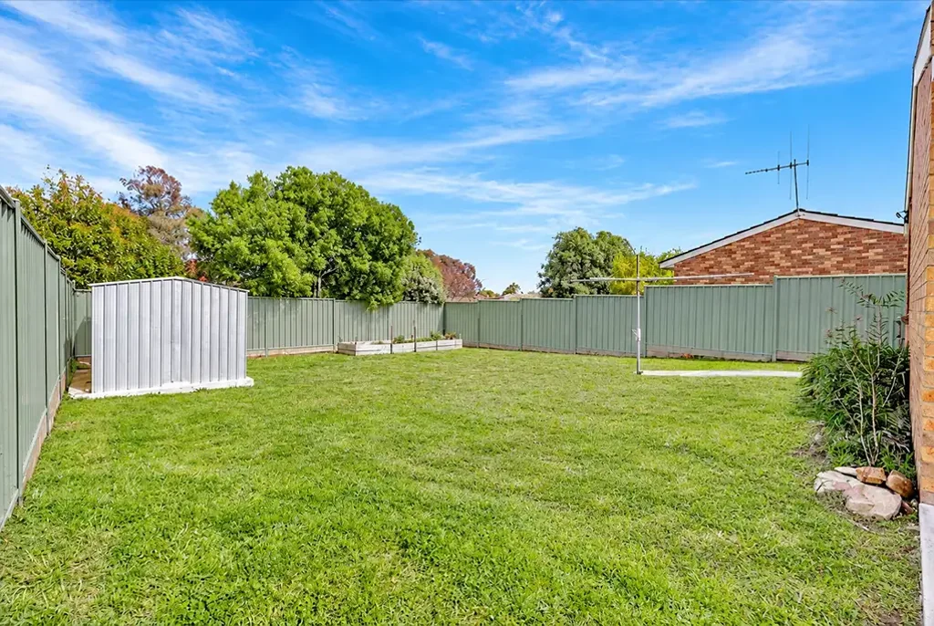 Palmerston 3Phòng ngủ Freestanding home with grassed backyard
