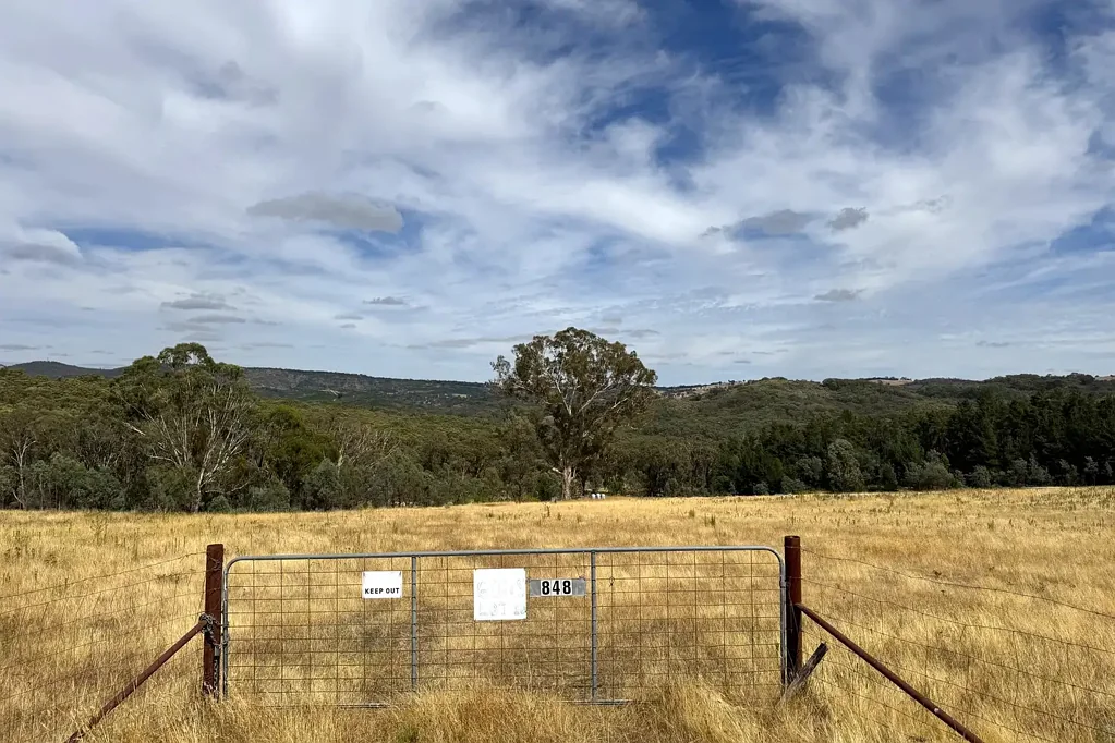 Neville  YOUR PRIVATE RURAL ESCAPE AWAITS!