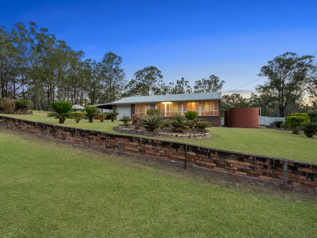 97 Pioneer Road, Walloon, QLD 4306