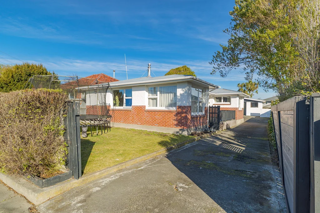 Burwood 4Kwarto Overseas Vendor Says Sell!