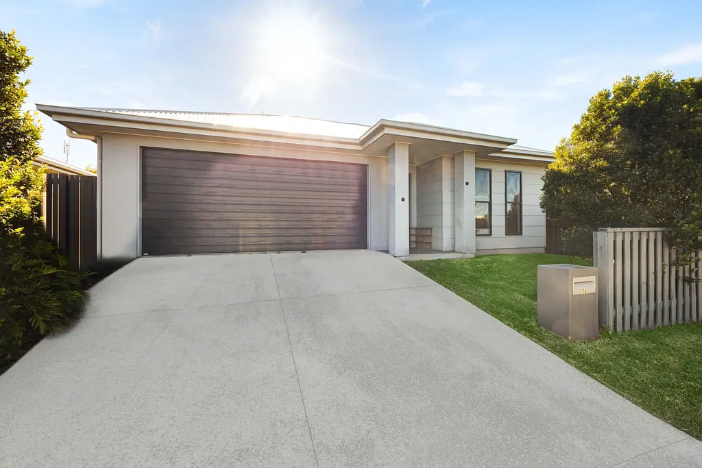 Baringa 4 Slaapkamer Modern Comfort & Convenience in Sought-After Baringa