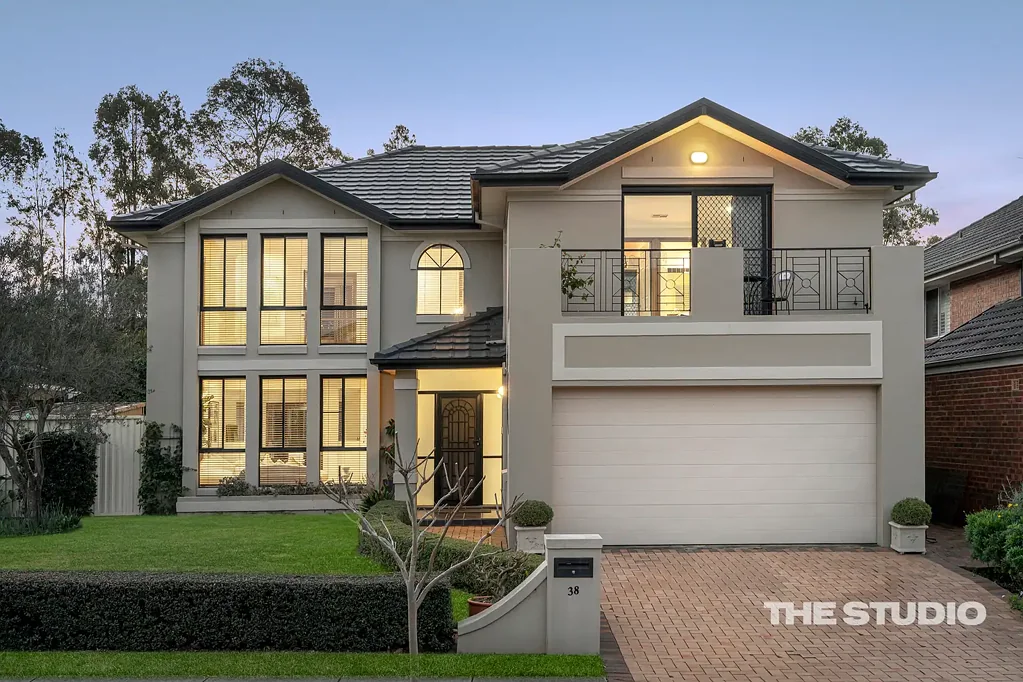 Kellyville 5 Bedroom Timeless Family Luxury - Tightly held blue ribbon location, 800 metres to Kellyville Metro