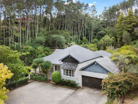 Flat Bush 4部屋 Ignore CV! Prestigious Lifestyle Opportunity!