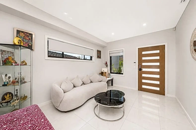 20A ORANGE STREET, Greystanes, NSW 2145, 4房, 3浴, Apartment