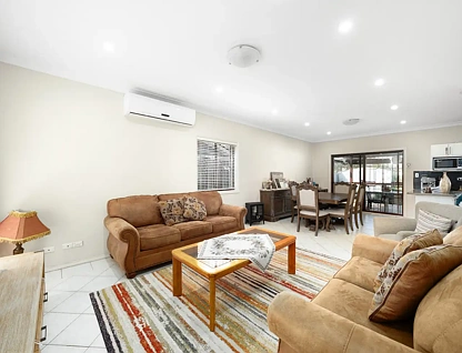 16 Attilio Place, Edensor Park, NSW 2176, 4 રૂમ, 1 બાથરૂમ, Apartment