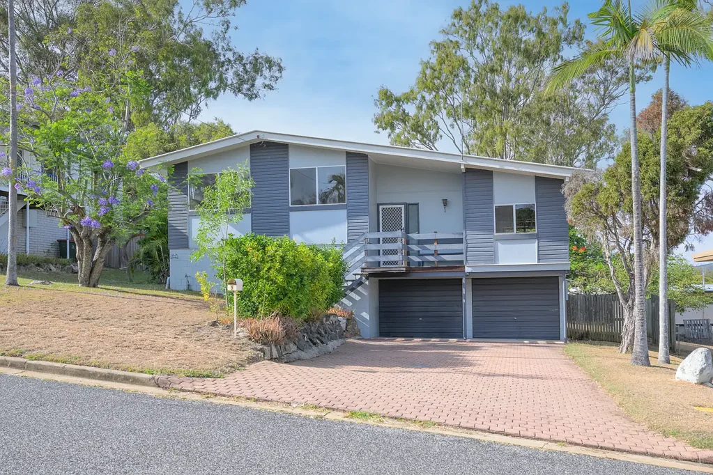COMFORTABLE TIDY HOME IN SUNVALLEY