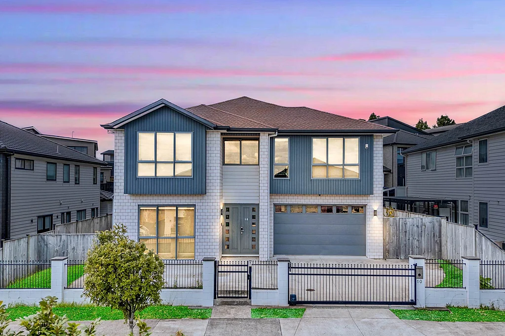 Flat Bush 7房  Luxury Living with Master Build Guarantee - Mu...
