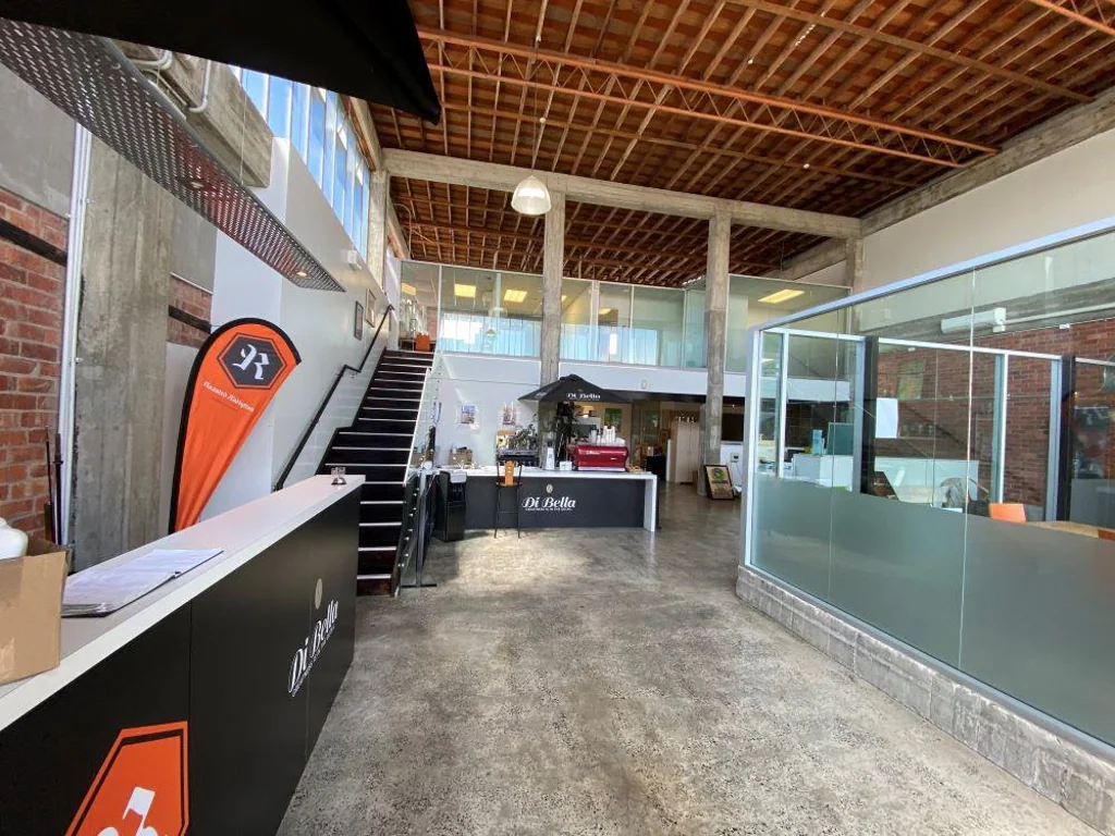 Morningside  CBRE - Tidy Office/Warehouse Space in Sandringham