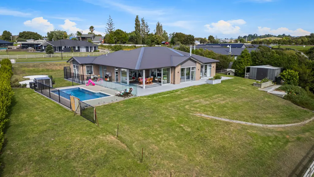 Kaukapakapa Splishy splashy lifestyle living