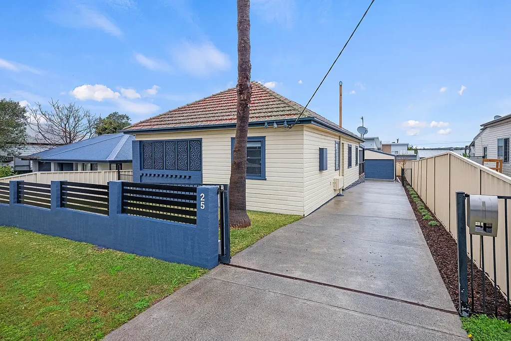 25 Rockleigh Street, Thornton, NSW 2322