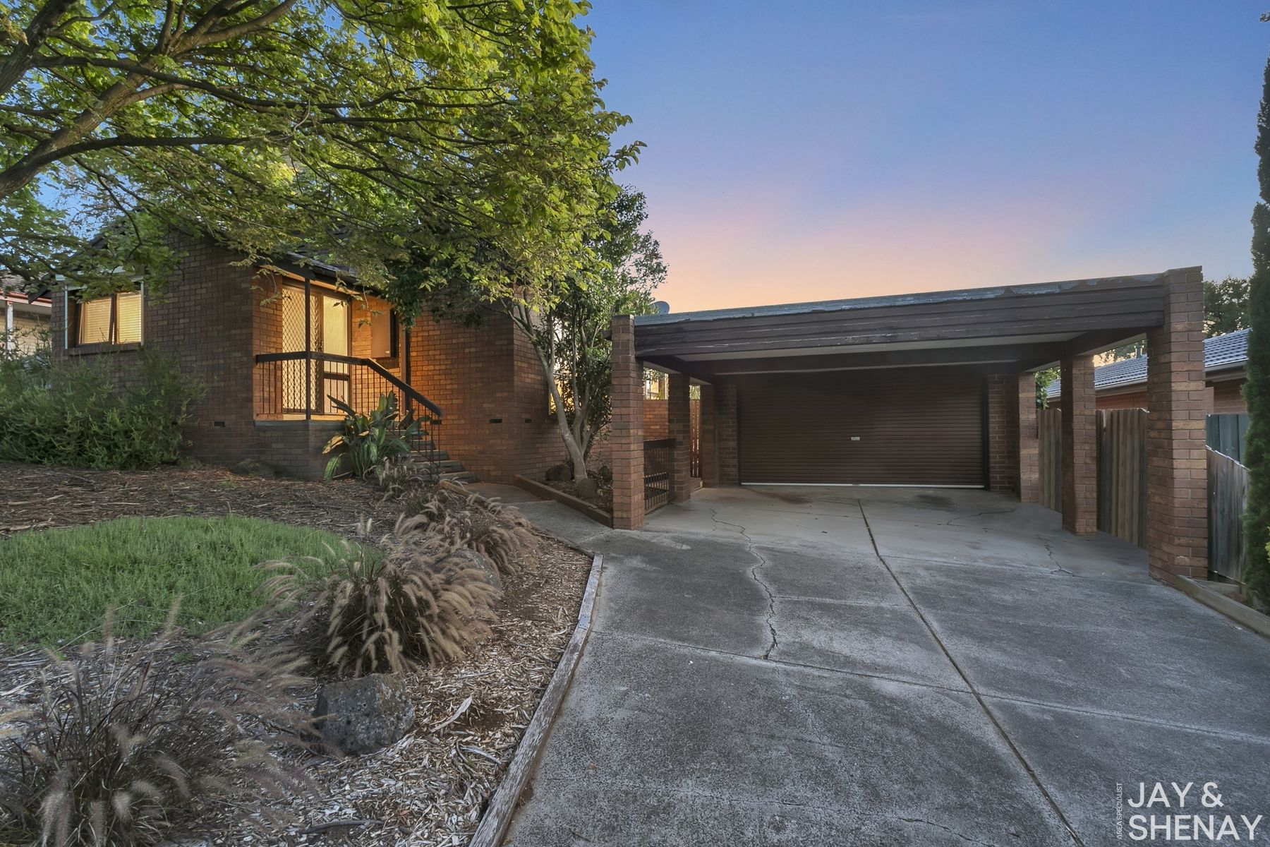 15 ROLLAND CT, ENDEAVOUR HILLS VIC 3802, 0房, 0浴, House