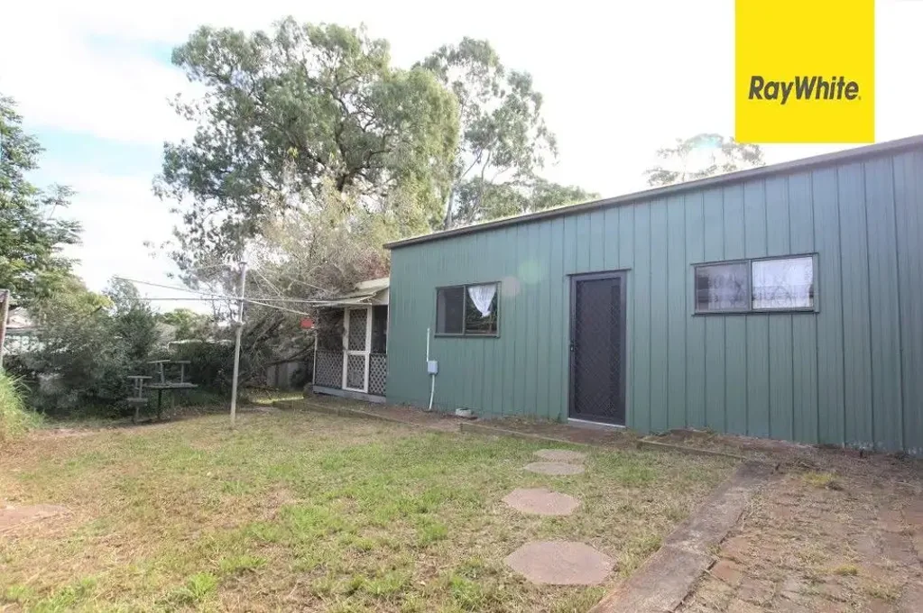 Charming One-Bedroom Granny Flat - Garden Oasis & Prime Location