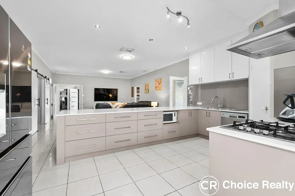 31 Peterborough Circle, North Lake, WA 6163