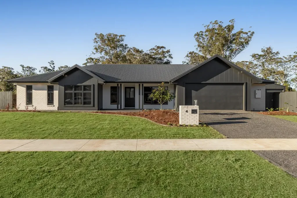 4 Mirambeena Drive, Highfields, QLD 4352